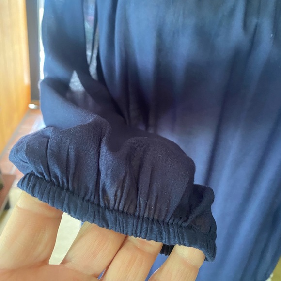 EUC Lilly Pulitzer Enna Top off shoulder True Navy/white pom pom trim - Picture 4 of 12